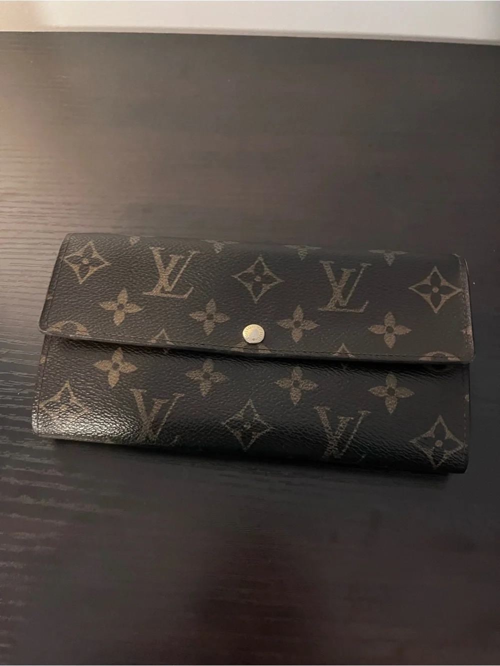 Louis Vuitton iconic louis